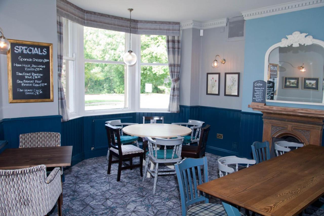The Royal Hotel Bolton-le-Sands Екстер'єр фото